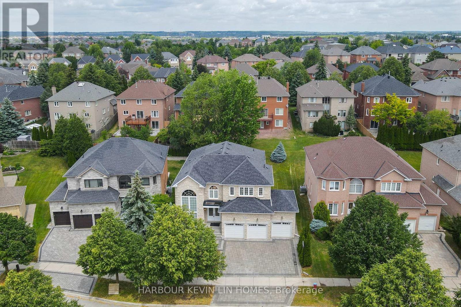 45 Henricks Crescent, Richmond Hill (Bayview Hill), Ontario  L4B 3W4 - Photo 4 - N12005015