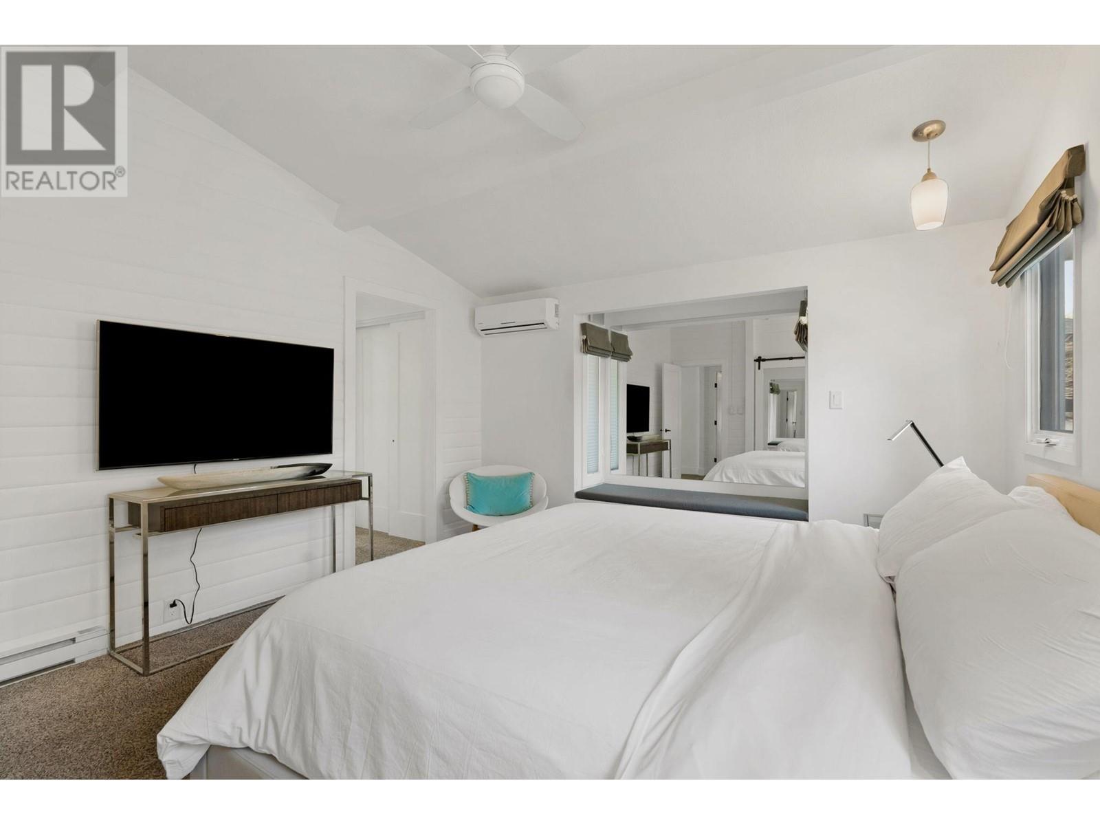 4110 Lakeshore Road, Kelowna, British Columbia  V1W 1V6 - Photo 38 - 10336447