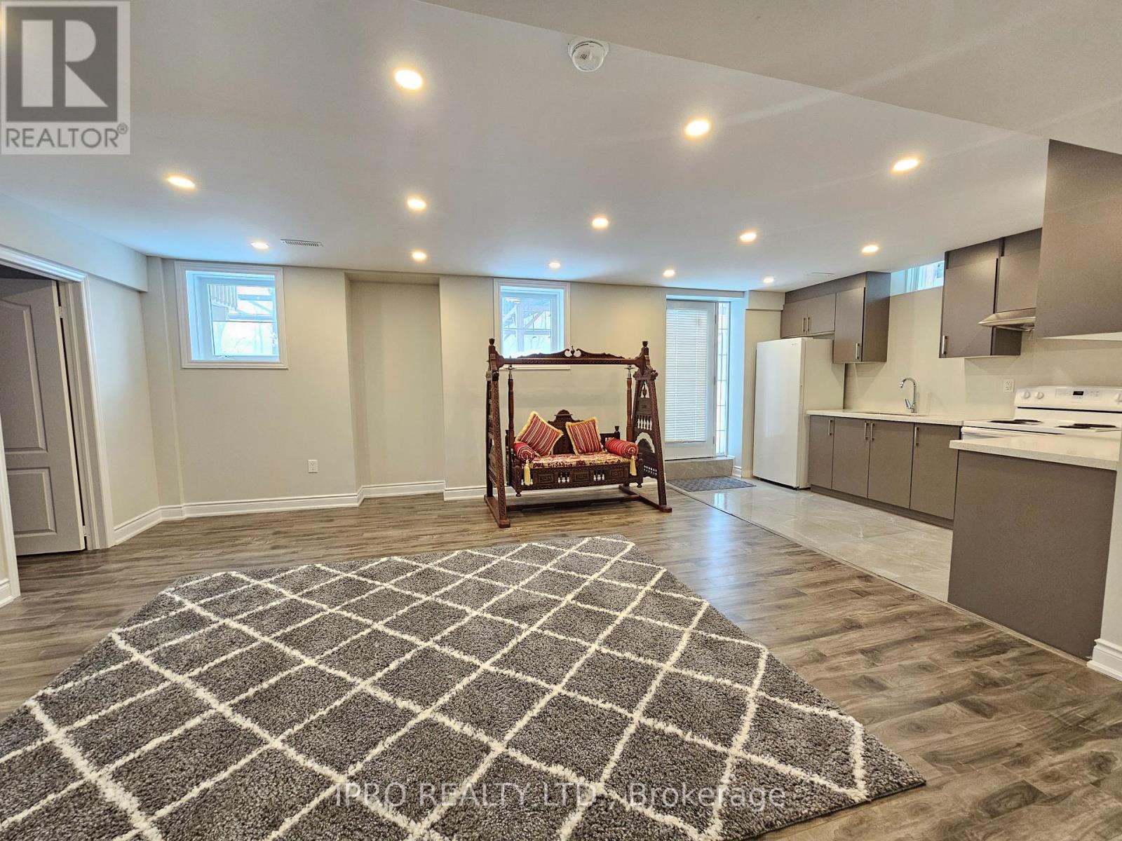 227 Humphrey Street, Hamilton, Ontario  L8B 1X4 - Photo 34 - X12005011