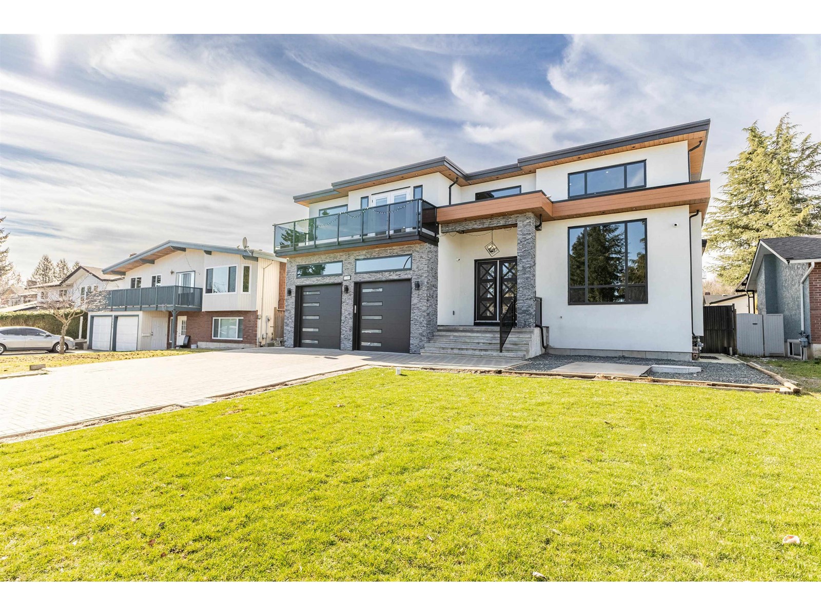 Property at 3265 SATURNA CRESCENT image 2