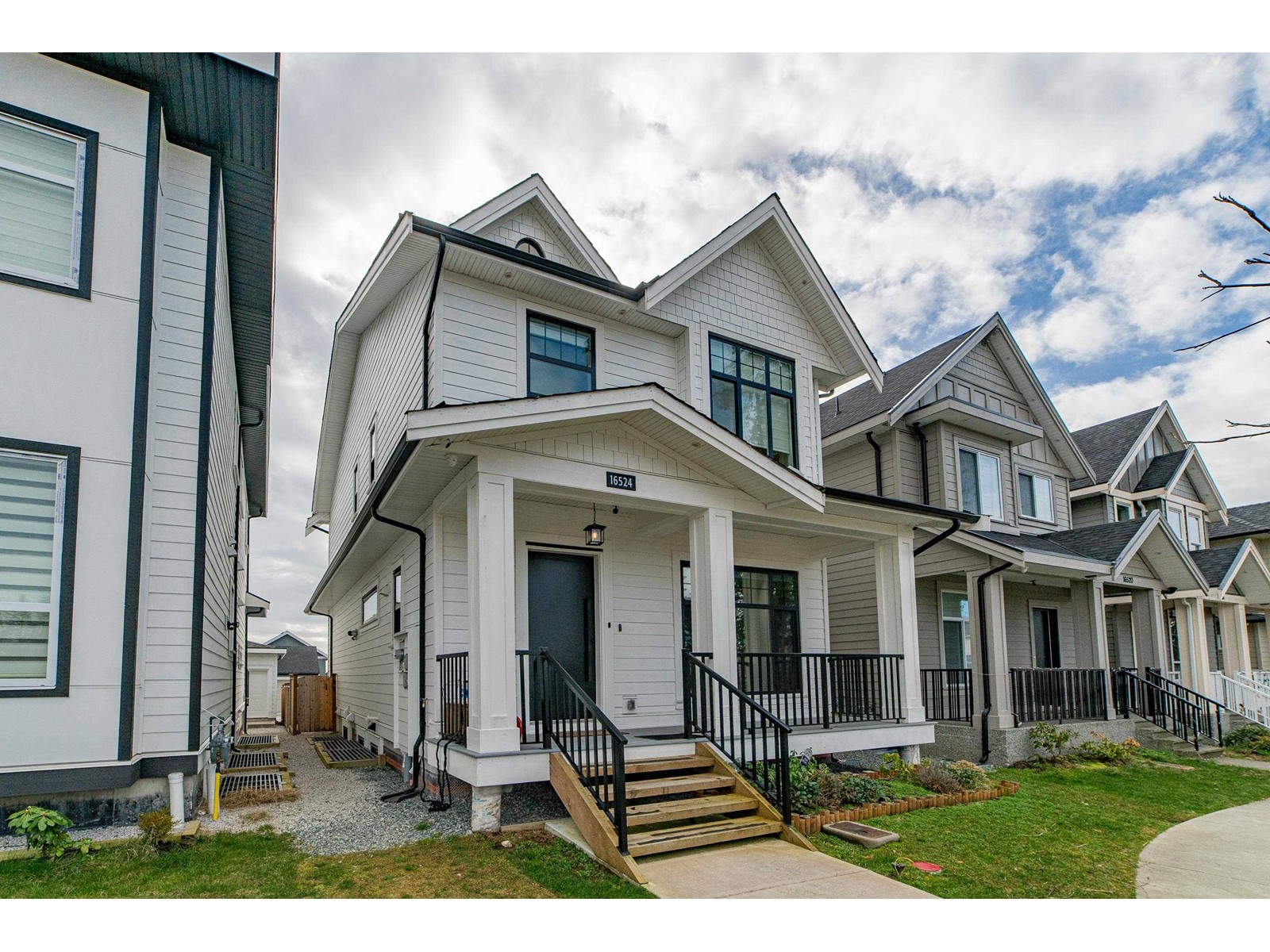 Property at 16524 22 AVENUE image 2