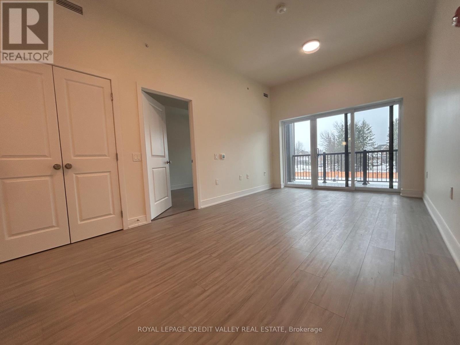 201 - 121 Mary Street, Clearview, Ontario  L0M 1G0 - Photo 10 - S12004935