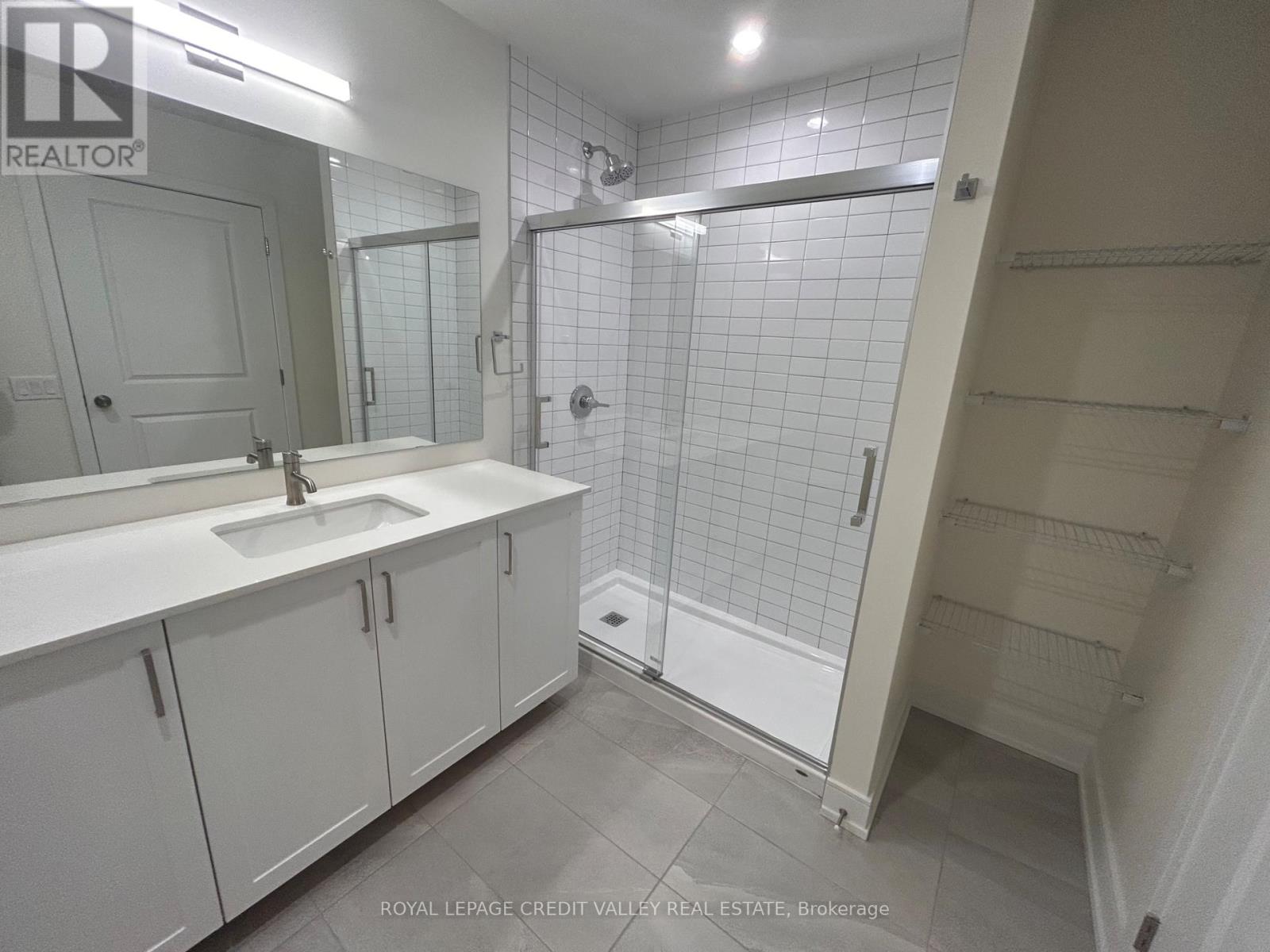 201 - 121 Mary Street, Clearview, Ontario  L0M 1G0 - Photo 13 - S12004935