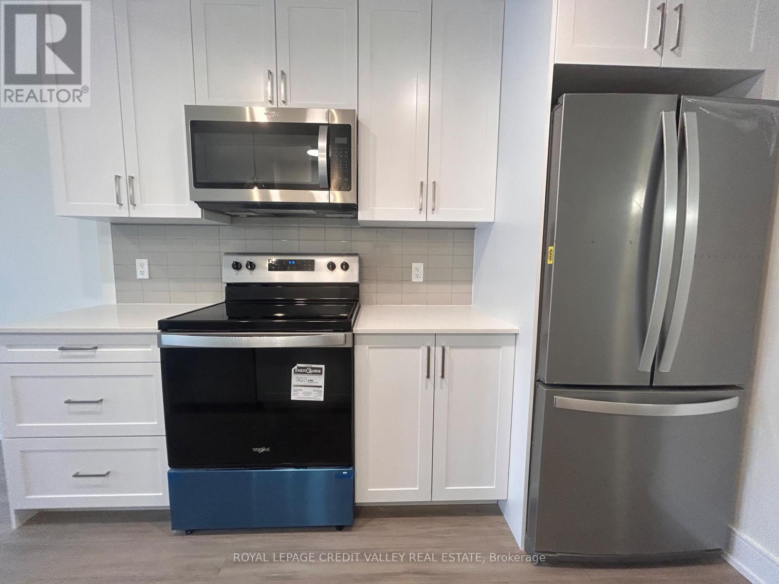 201 - 121 Mary Street, Clearview, Ontario  L0M 1G0 - Photo 6 - S12004935