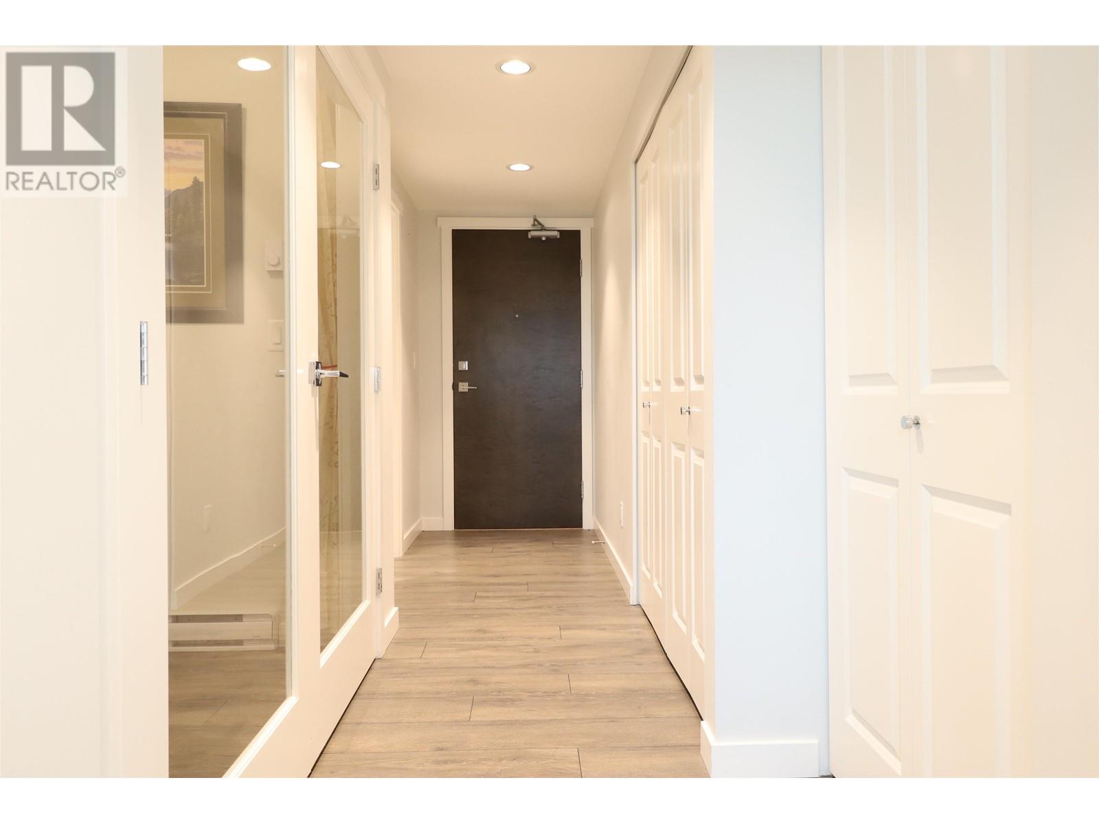 1608 2388 MADISON AVENUE, Burnaby real estate listing R2916176 for sale