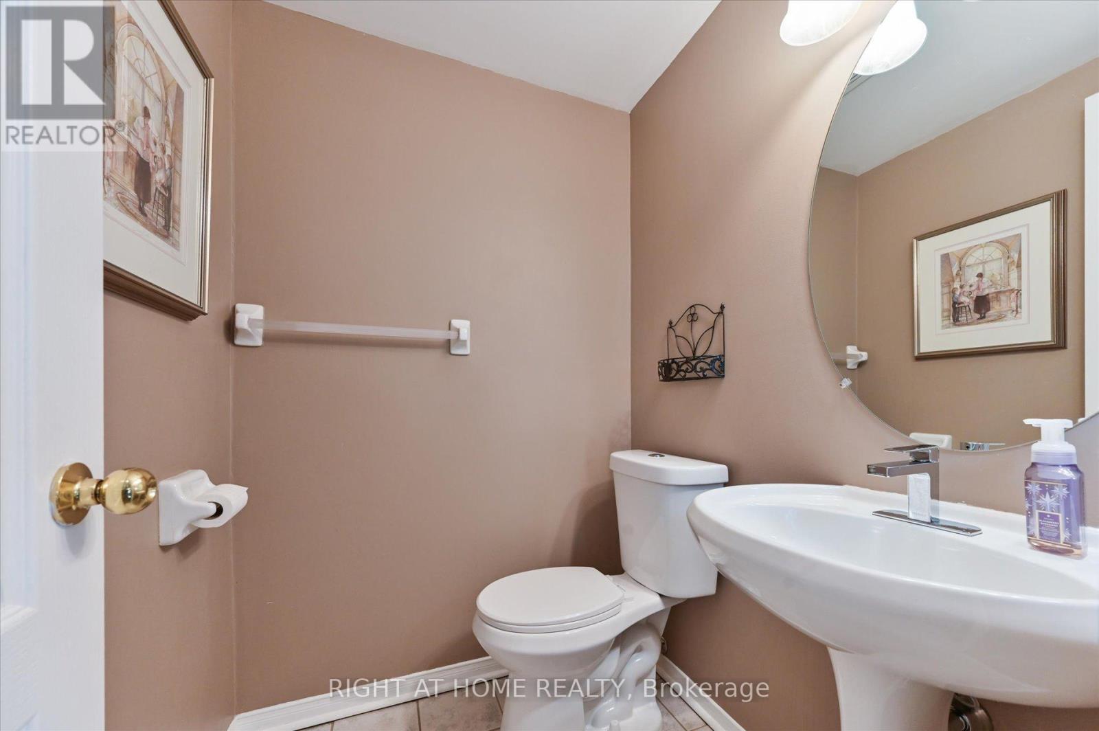 3802 Ridgepoint Way, Mississauga, Ontario  L5N 7T8 - Photo 13 - W12004631