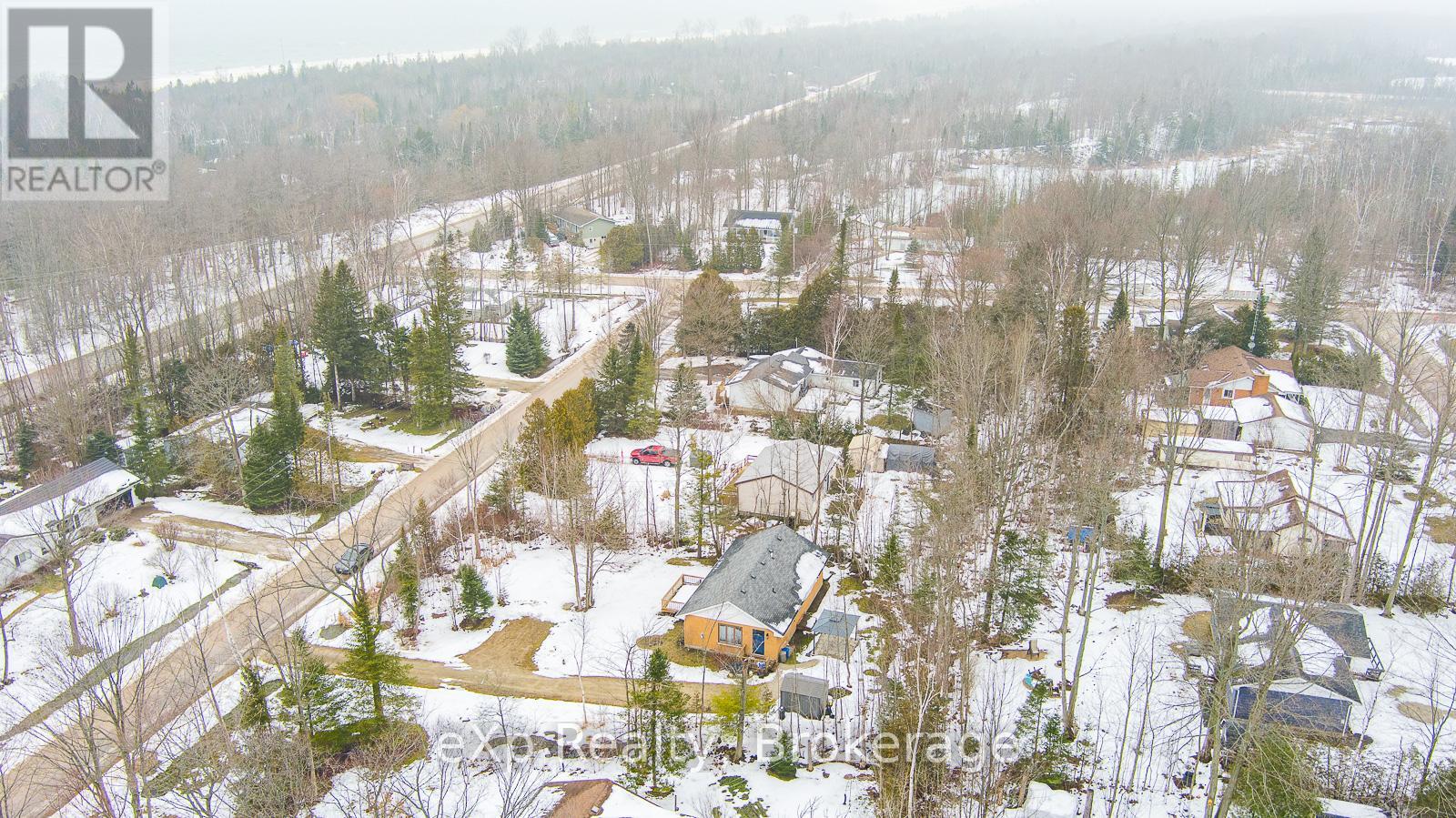 15 Mapleport Crescent, South Bruce Peninsula, Ontario  N0H 2G0 - Photo 41 - X12005119