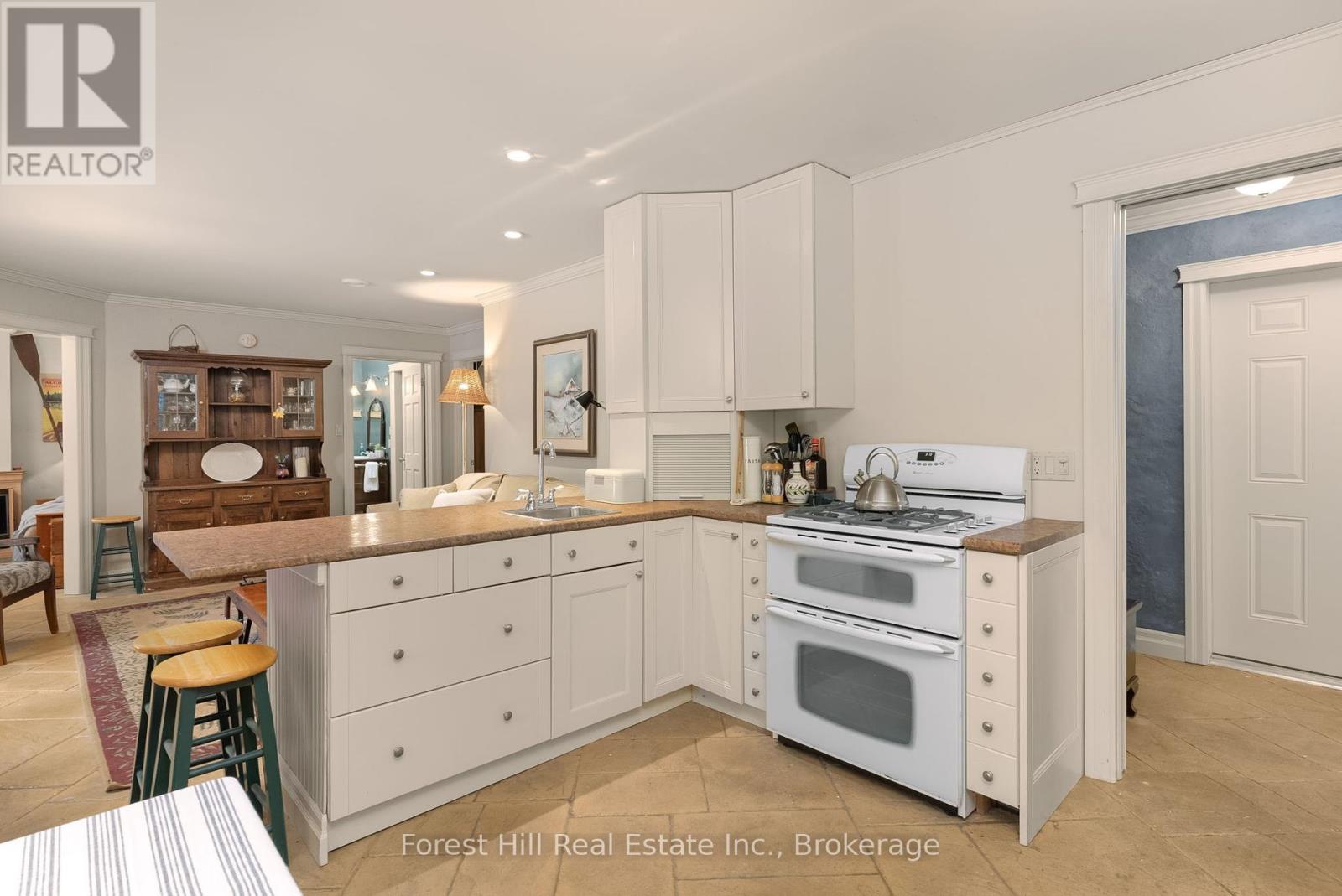 Property at 494 SOUTH MARY LAKE ROAD image 3