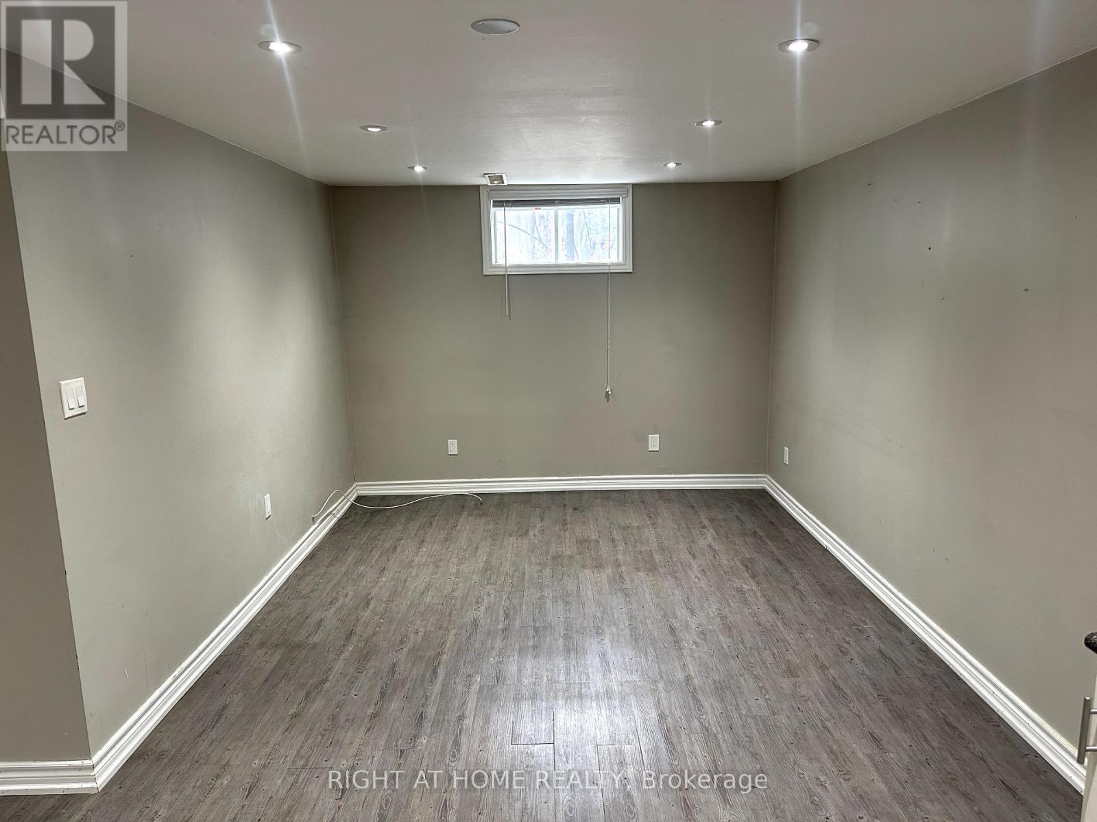 355 Dovedale Drive, Whitby, Ontario  L1N 1Z8 - Photo 7 - E11956622