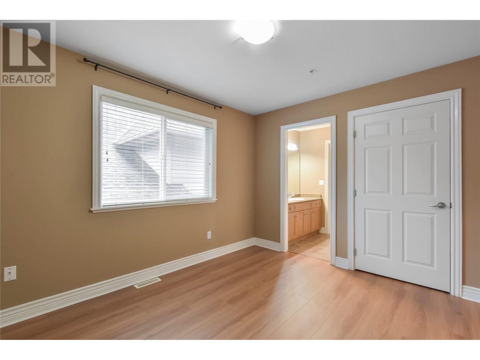 19243 Fieldstone Walk, Pitt Meadows, British Columbia  V3Y 2X1 - Photo 25 - R2968314