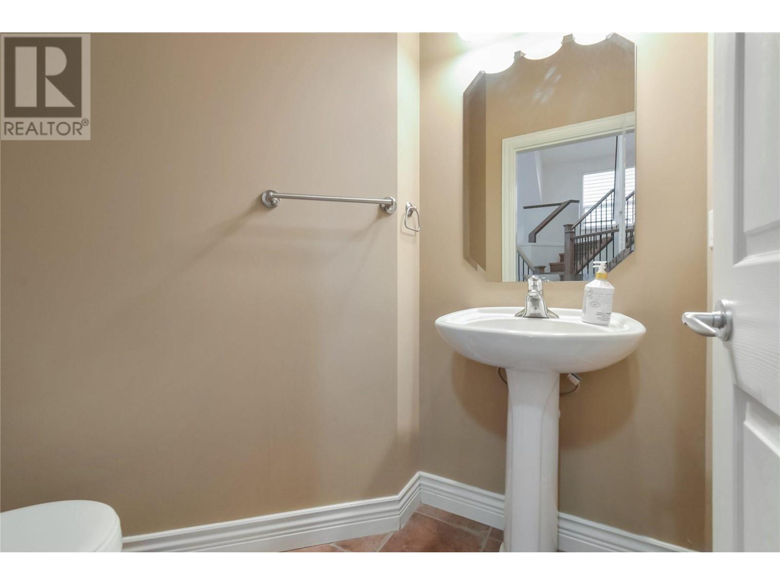 19243 Fieldstone Walk, Pitt Meadows, British Columbia  V3Y 2X1 - Photo 17 - R2968314