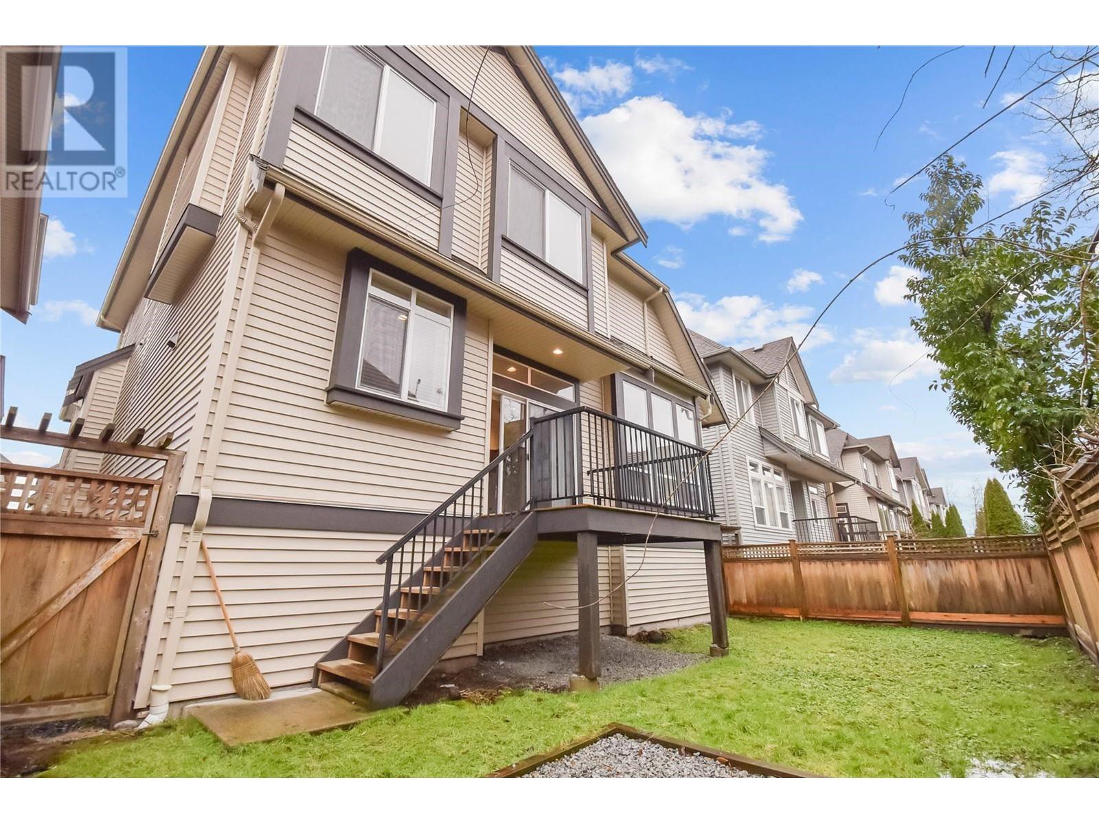 19243 Fieldstone Walk, Pitt Meadows, British Columbia  V3Y 2X1 - Photo 31 - R2968314