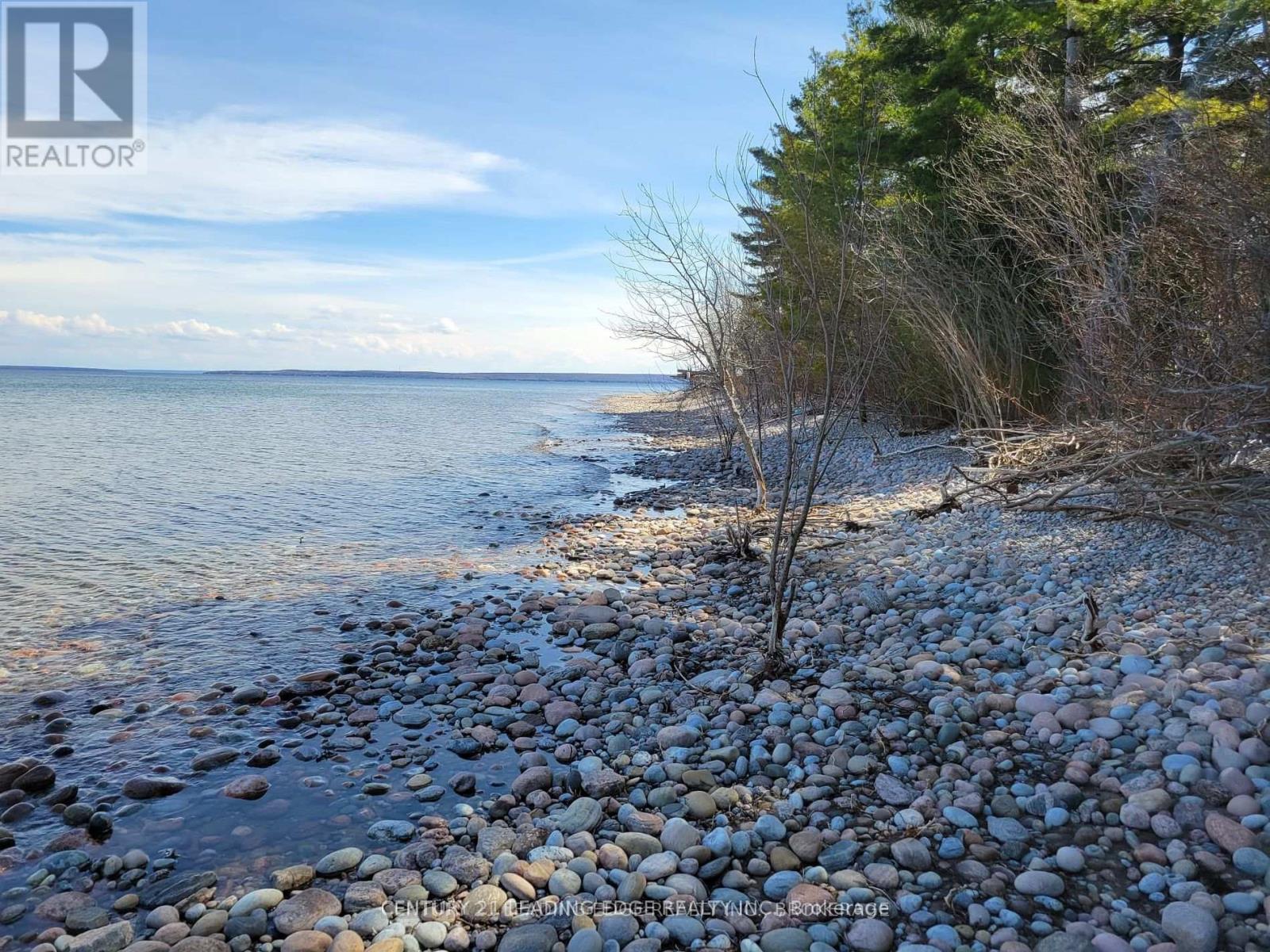 16 GIANT'S TOMB ISLAND, Tiny, Ontario
