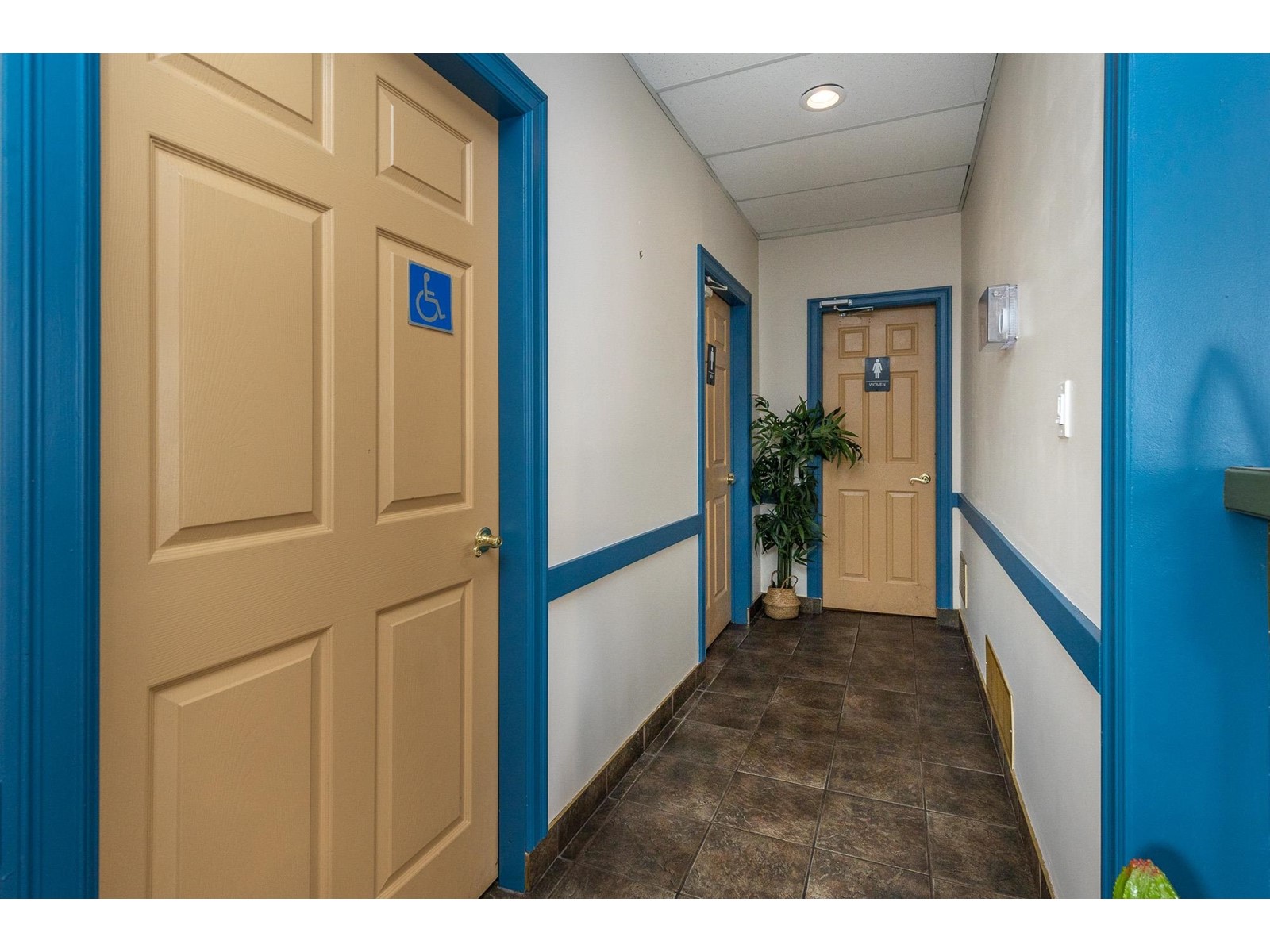 33486 South Fraser Way, Abbotsford, British Columbia  V2S 2B5 - Photo 21 - C8067259