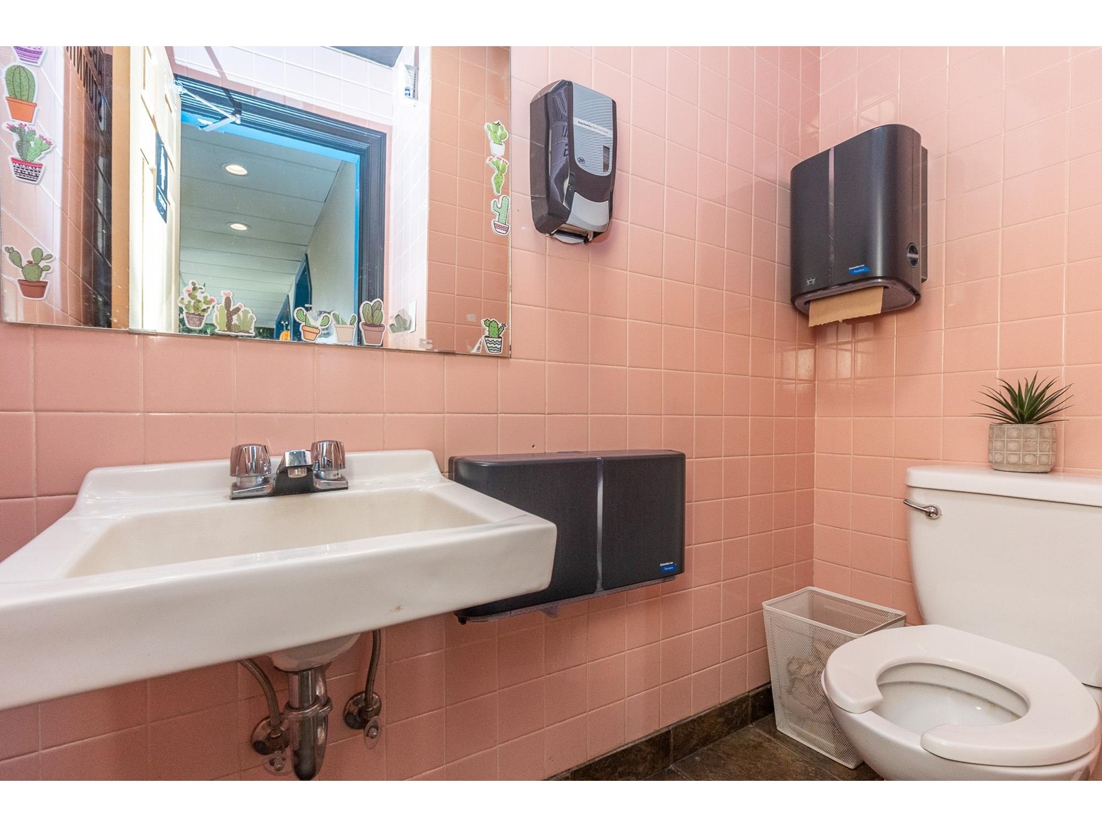 33486 South Fraser Way, Abbotsford, British Columbia  V2S 2B5 - Photo 23 - C8067259