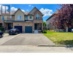 112 MEADOW WOOD CRESCENT, Hamilton, Ontario