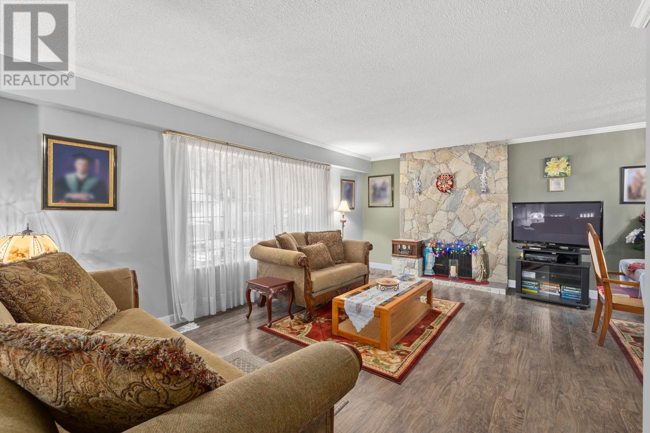 3728 Oakdale Street, Port Coquitlam, British Columbia  V3B 4W8 - Photo 4 - R2951866