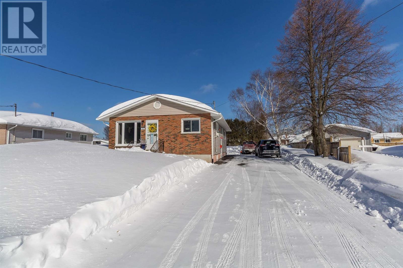 22 Arbor Dr, Sault Ste. Marie, Ontario  P6C 5L6 - Photo 3 - SM250379