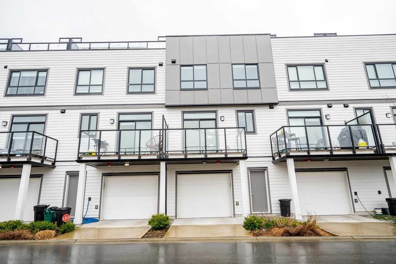 3 19631 55a Avenue, Langley, British Columbia  V3A 3X1 - Photo 2 - R2974510