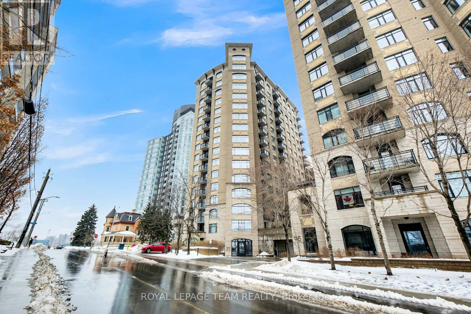 1002 - 85 Bronson Avenue, Ottawa, Ontario  K1R 6G7 - Photo 1 - X12005259