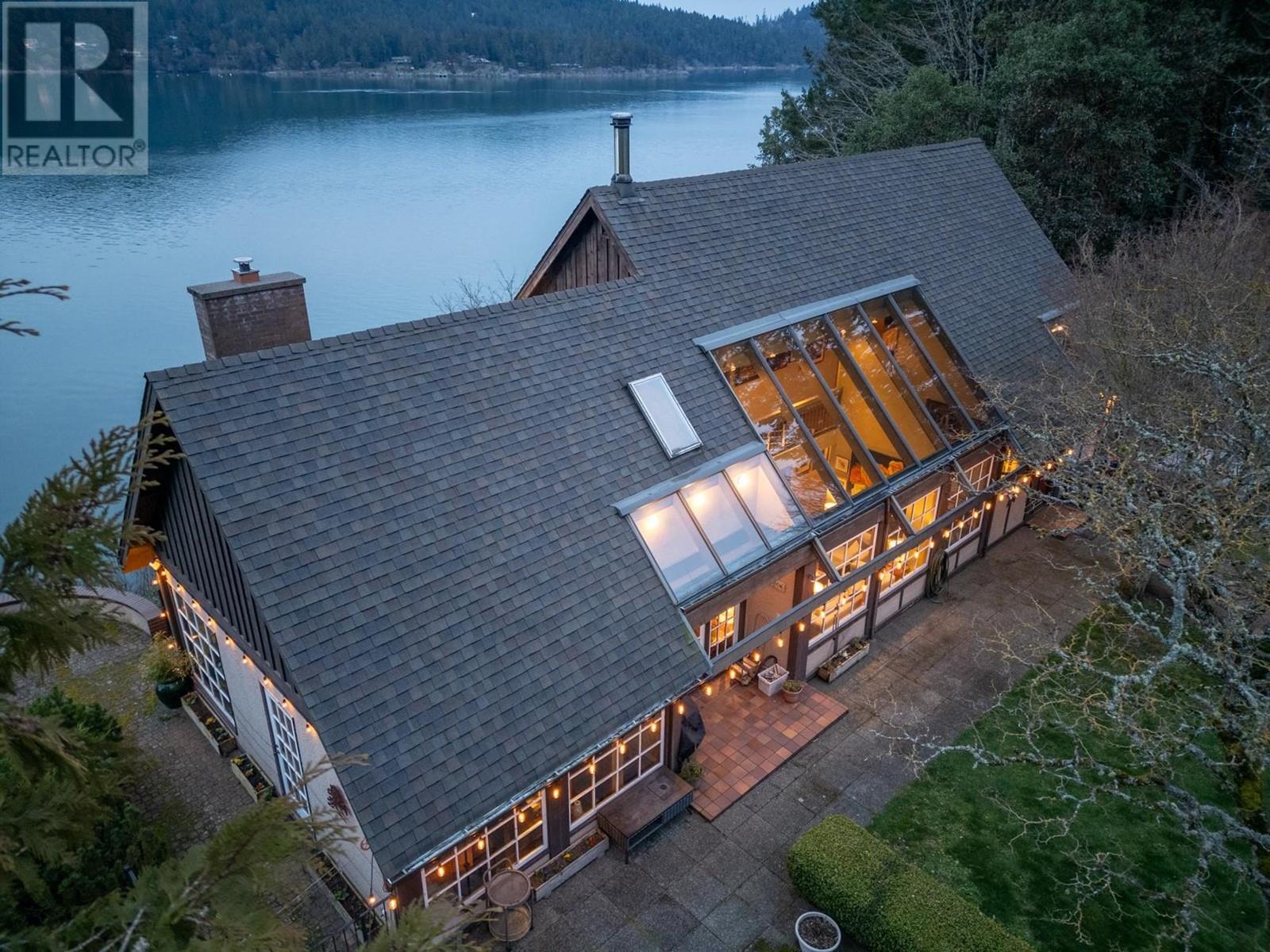 3201 ARMADALE ROAD, pender island, British Columbia