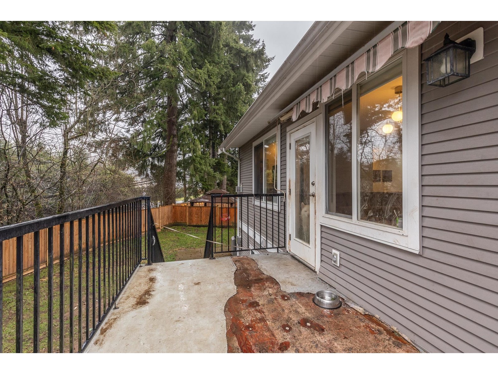 33883 Hollister Place, Mission, British Columbia  V2V 7P6 - Photo 39 - R2973189