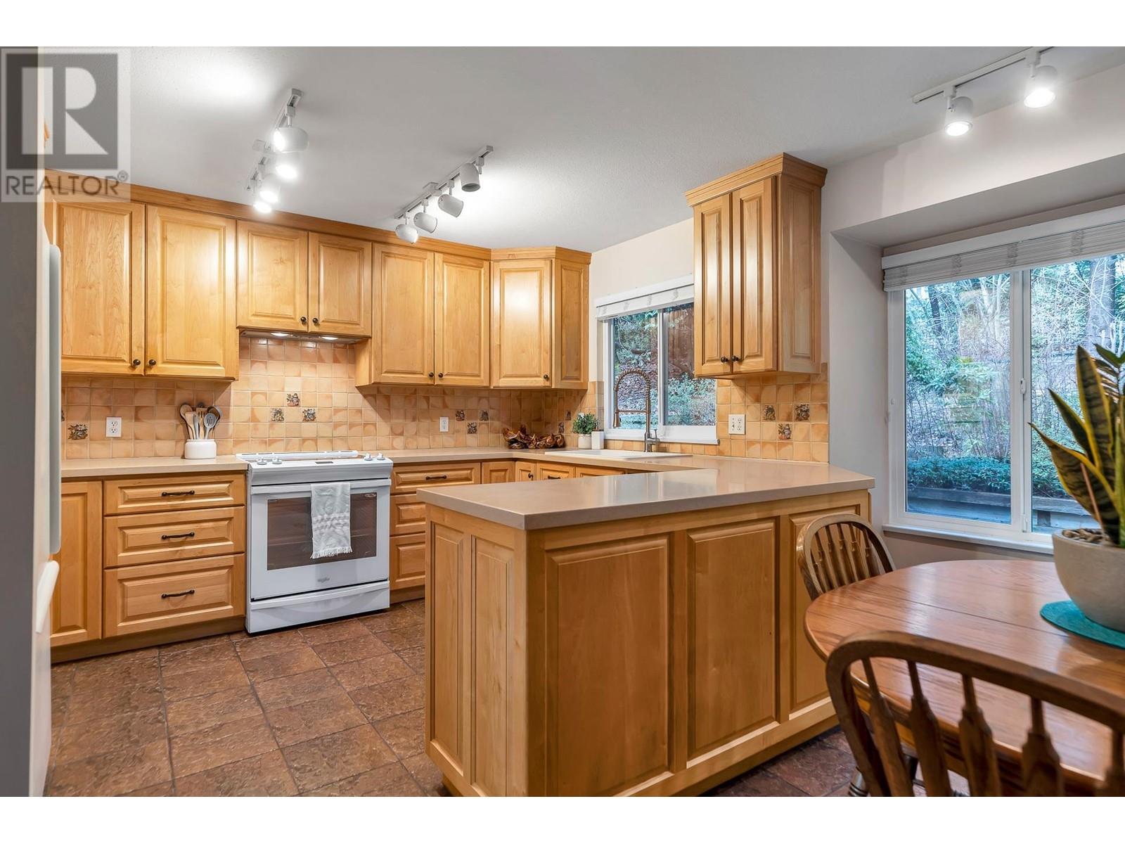 41 101 Parkside Drive, Port Moody, British Columbia  V3H 4W6 - Photo 9 - R2973751