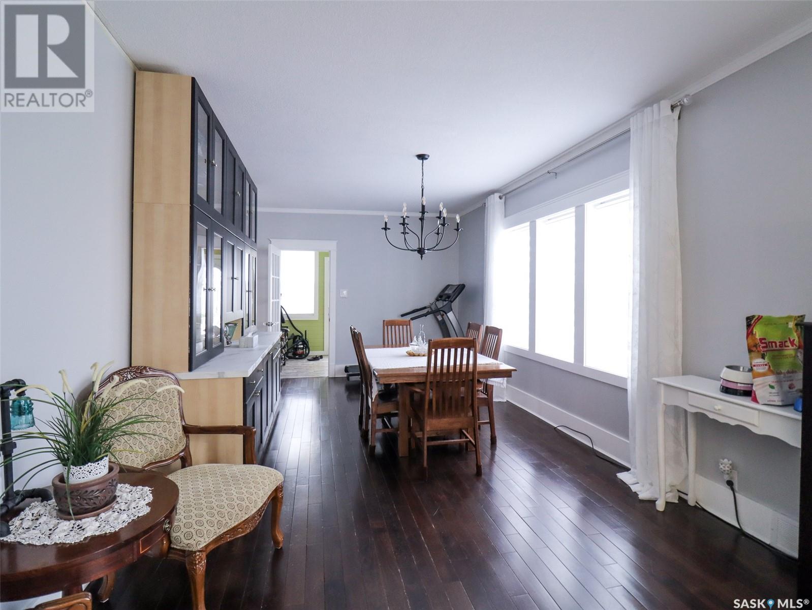 1310 Buick Street, Cadillac, Saskatchewan  S0N 0K0 - Photo 10 - SK997101