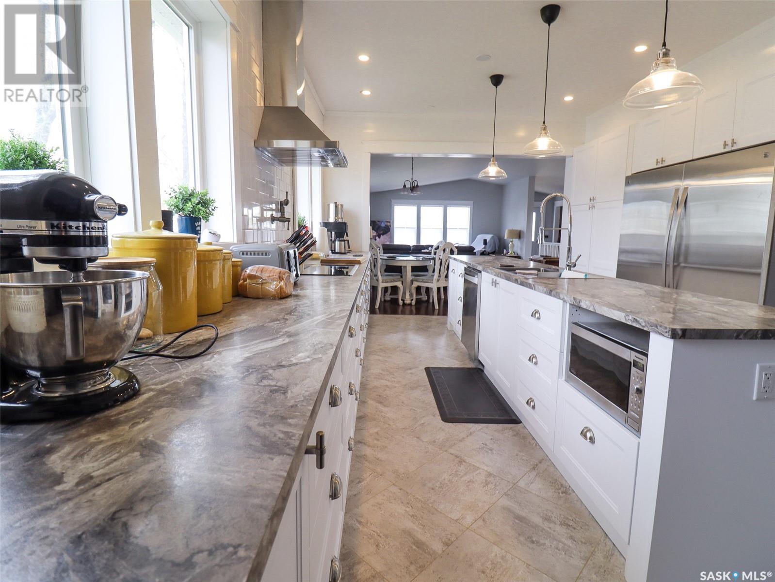 1310 Buick Street, Cadillac, Saskatchewan  S0N 0K0 - Photo 9 - SK997101