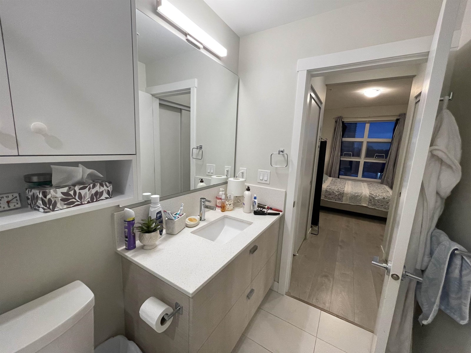 207 10838 Whalley Boulevard, Surrey, British Columbia  V3R 0G8 - Photo 15 - R2973269