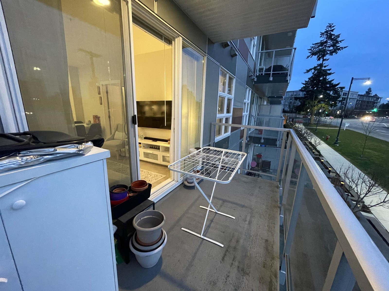 207 10838 Whalley Boulevard, Surrey, British Columbia  V3R 0G8 - Photo 9 - R2973269
