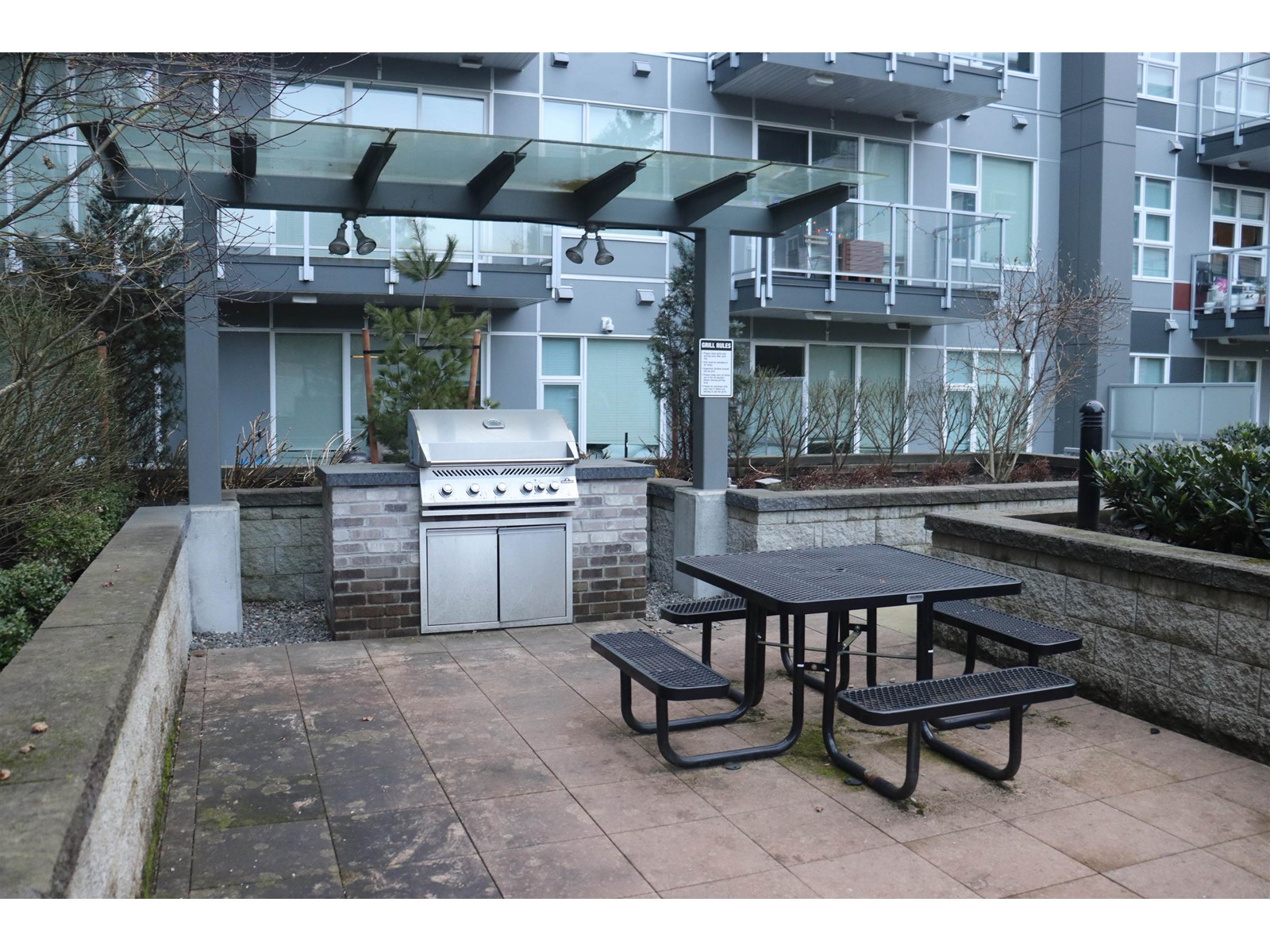 207 10838 Whalley Boulevard, Surrey, British Columbia  V3R 0G8 - Photo 31 - R2973269