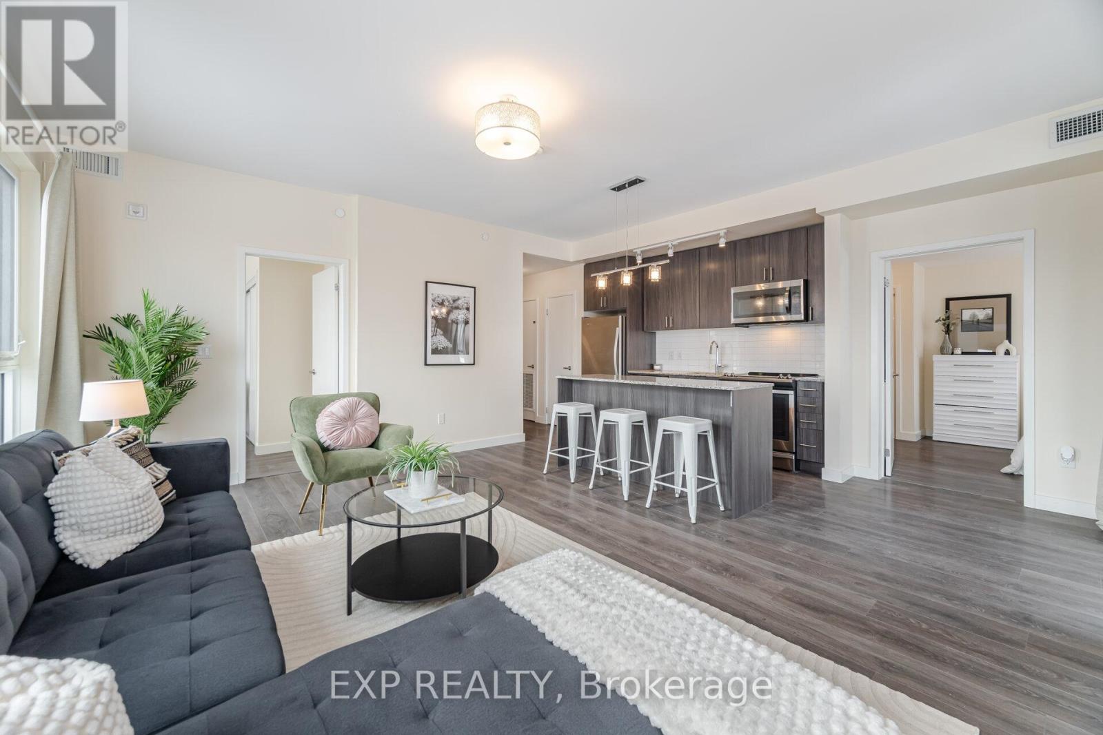 113 - 150 Sabina Drive, Oakville, Ontario  L6H 7C3 - Photo 12 - W12005202