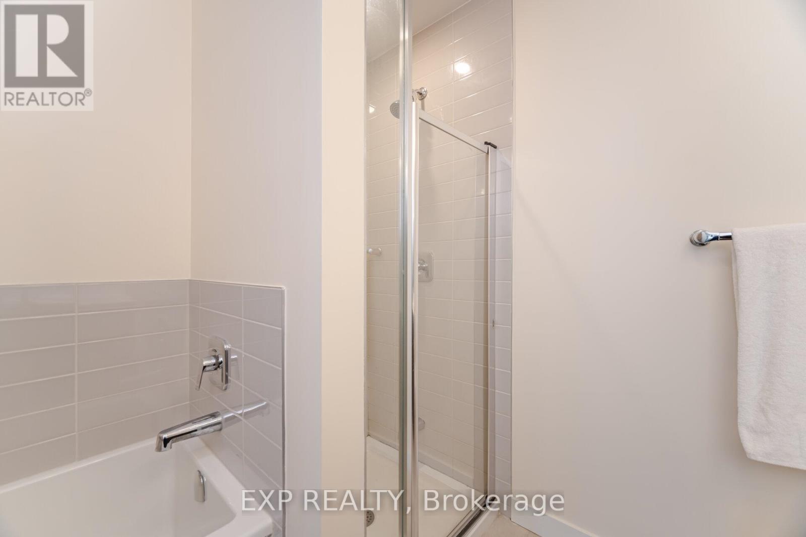 113 - 150 Sabina Drive, Oakville, Ontario  L6H 7C3 - Photo 18 - W12005202