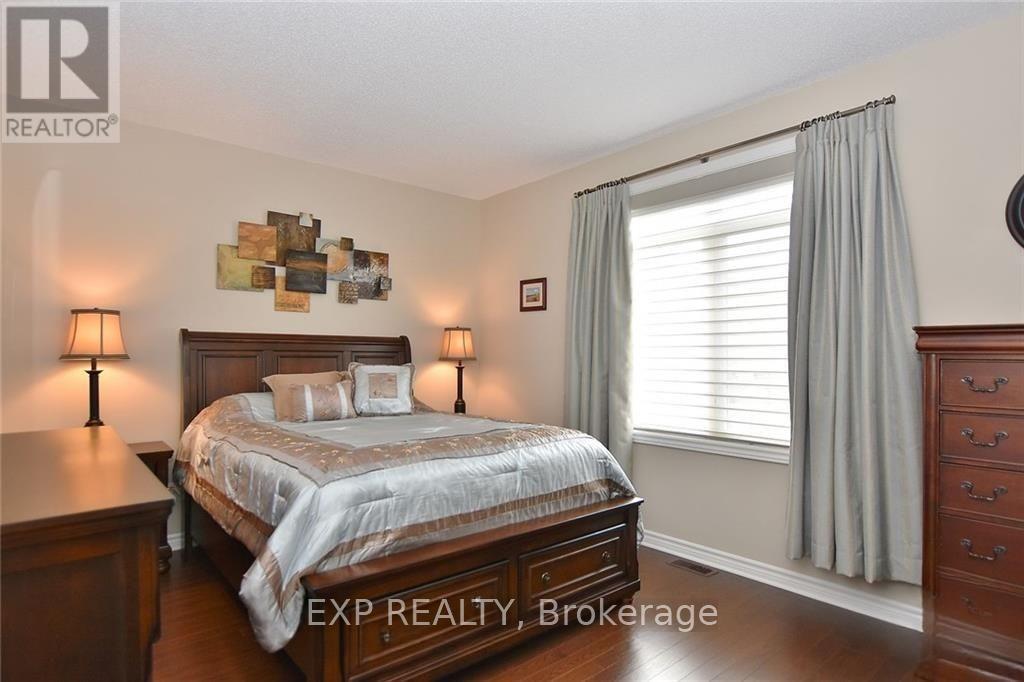 256 Pembina Private, Ottawa, Ontario  K4M 0G7 - Photo 18 - X12005396