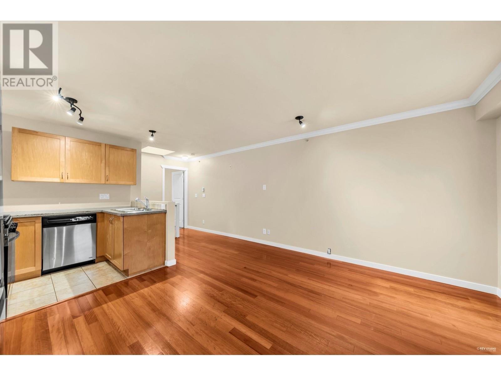 15 628 W 6th Avenue, Vancouver, British Columbia  V5Z 1A3 - Photo 8 - R2973944