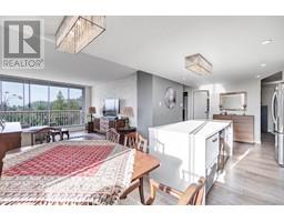 1511 2016 FULLERTON AVENUE, North Vancouver, British Columbia