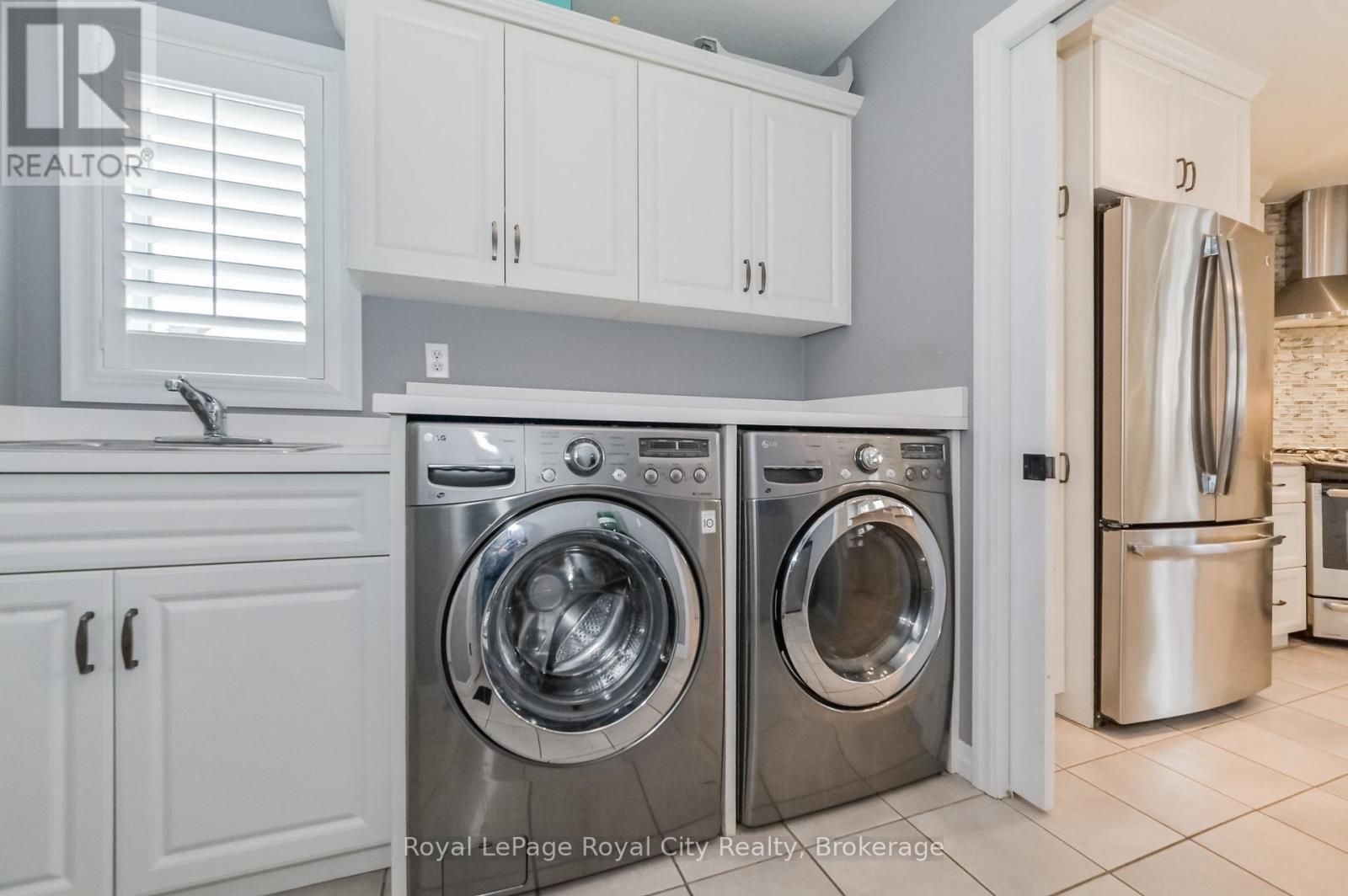 84 Andrews Drive W, Mapleton, Ontario  N0G 1P0 - Photo 13 - X12005307