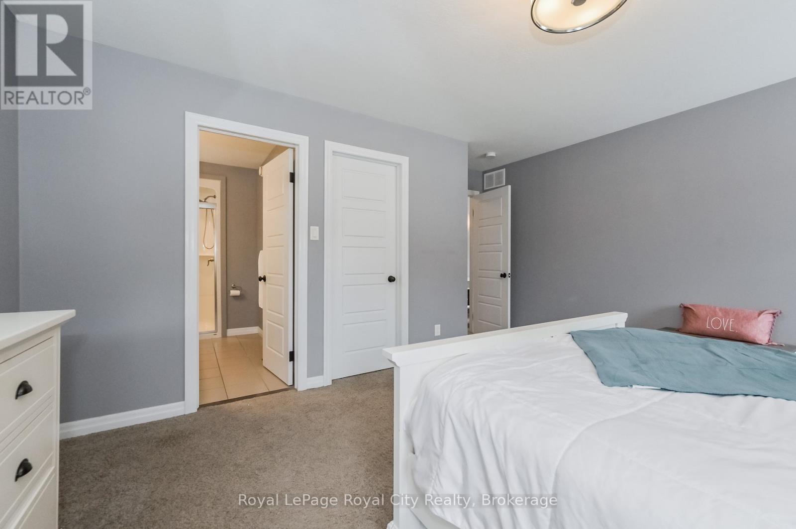 84 Andrews Drive W, Mapleton, Ontario  N0G 1P0 - Photo 15 - X12005307