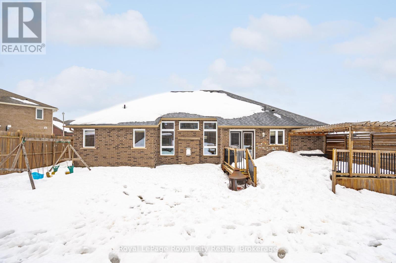 84 Andrews Drive W, Mapleton, Ontario  N0G 1P0 - Photo 30 - X12005307