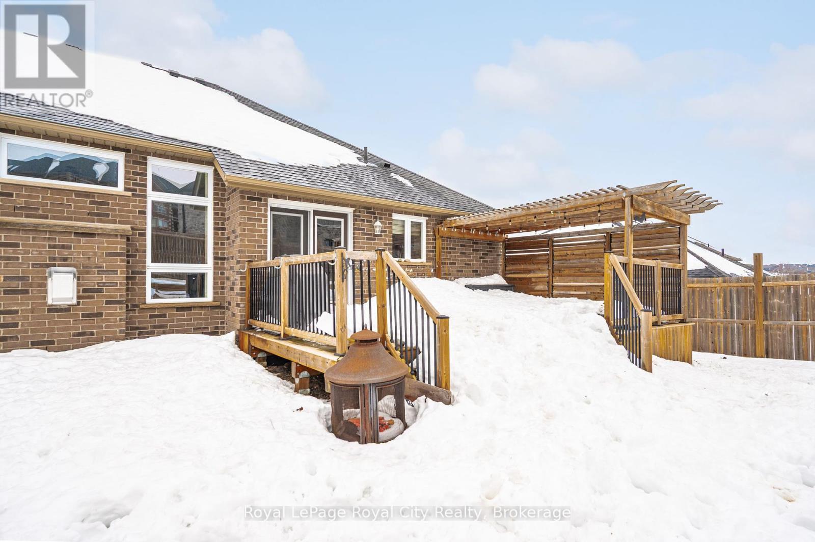 84 Andrews Drive W, Mapleton, Ontario  N0G 1P0 - Photo 32 - X12005307