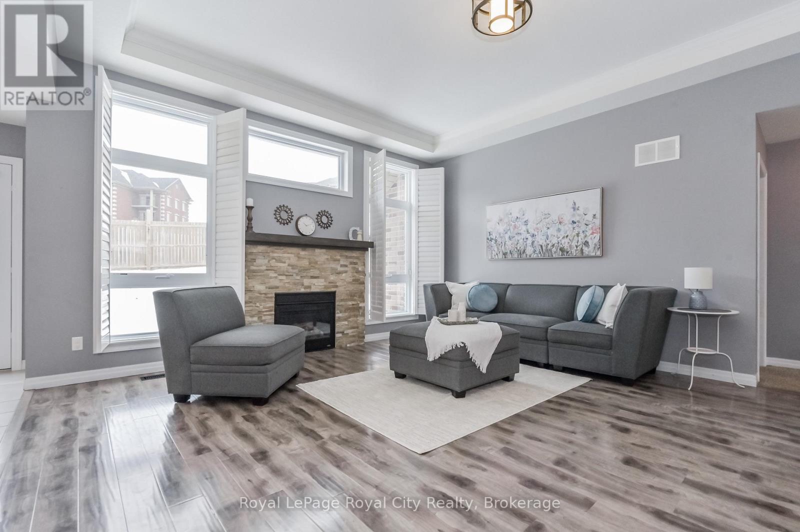 84 Andrews Drive W, Mapleton, Ontario  N0G 1P0 - Photo 4 - X12005307