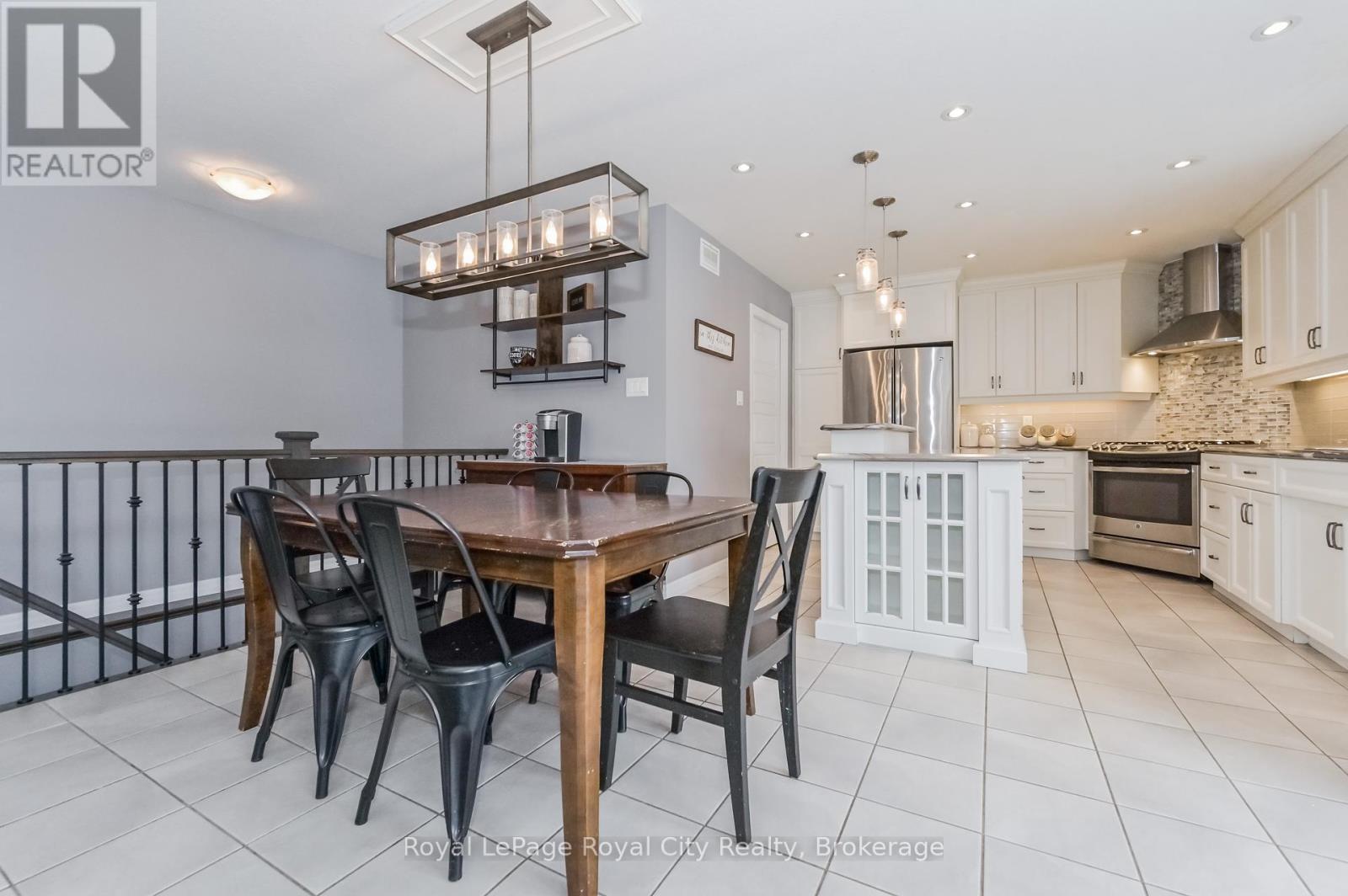 84 Andrews Drive W, Mapleton, Ontario  N0G 1P0 - Photo 8 - X12005307