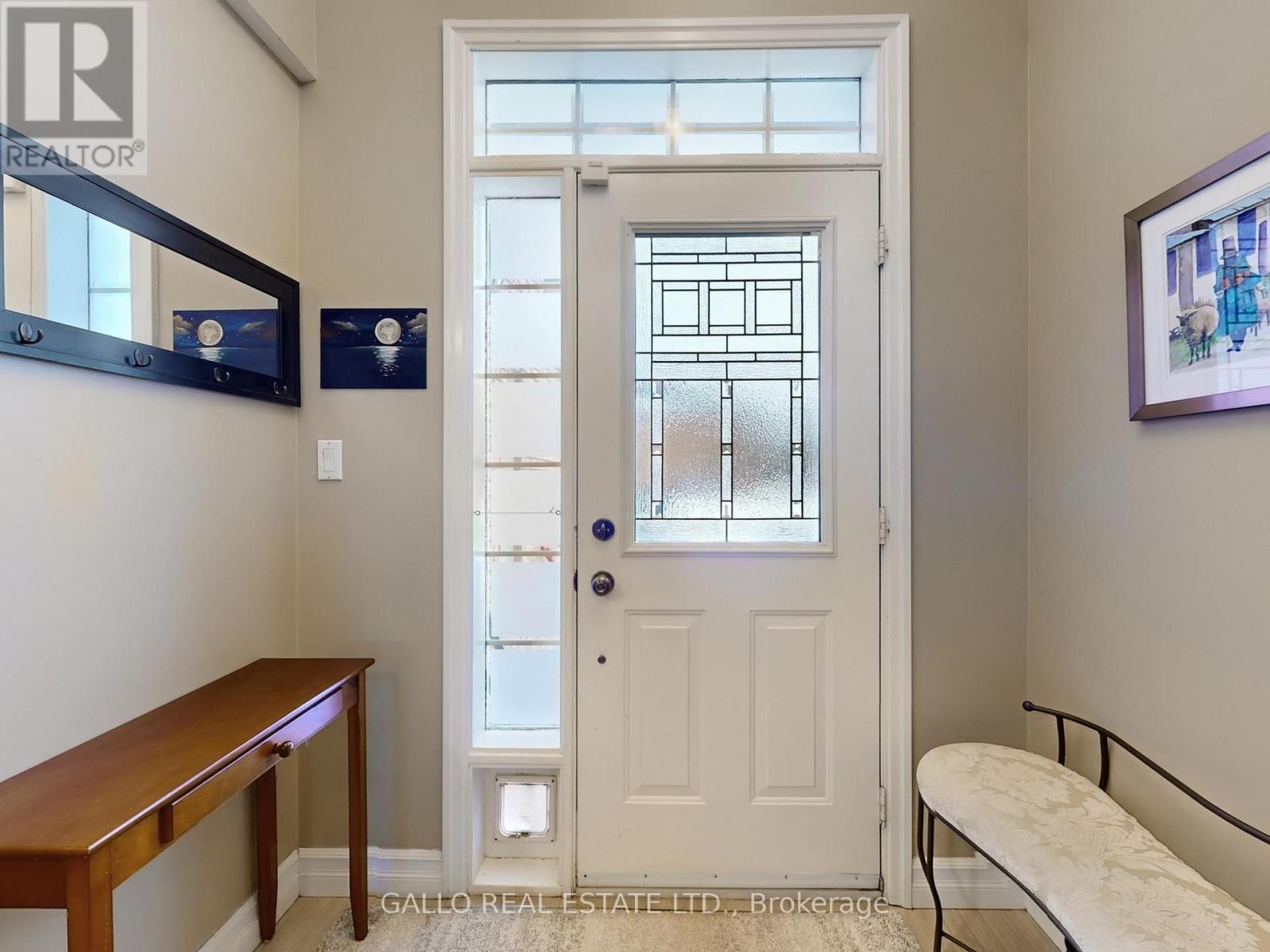 Property at 28 HEADWATER CRESCENT image 3