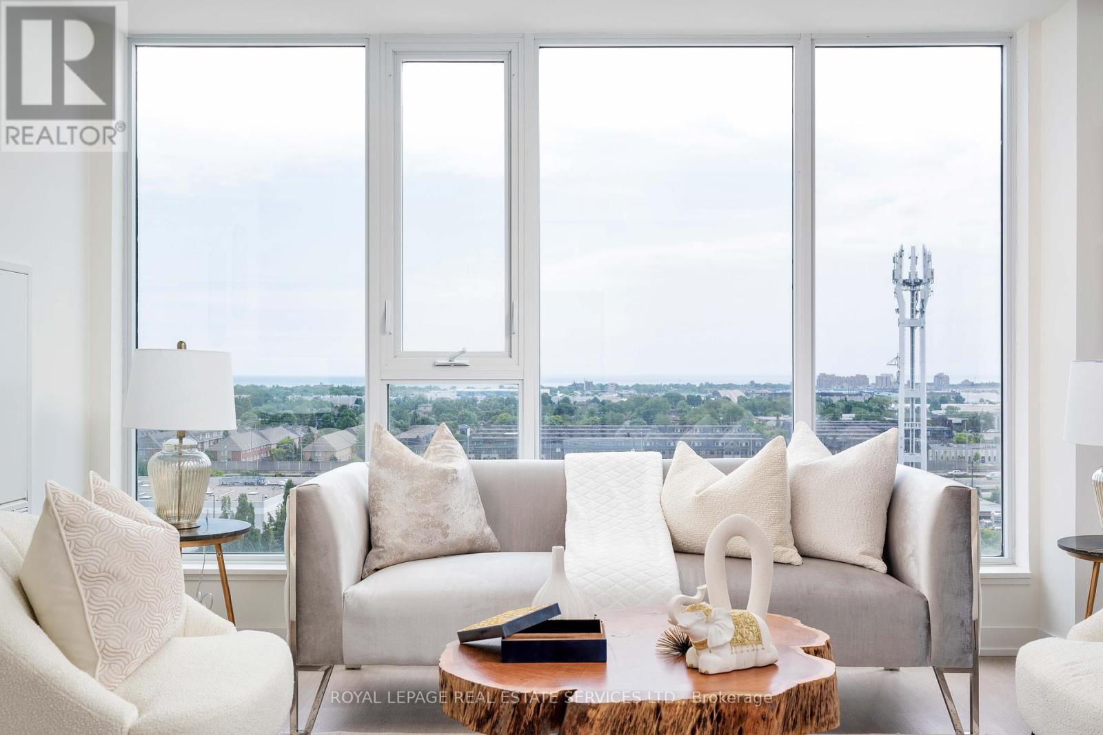 Property at 603 - 859 THE QUEENSWAY image 3