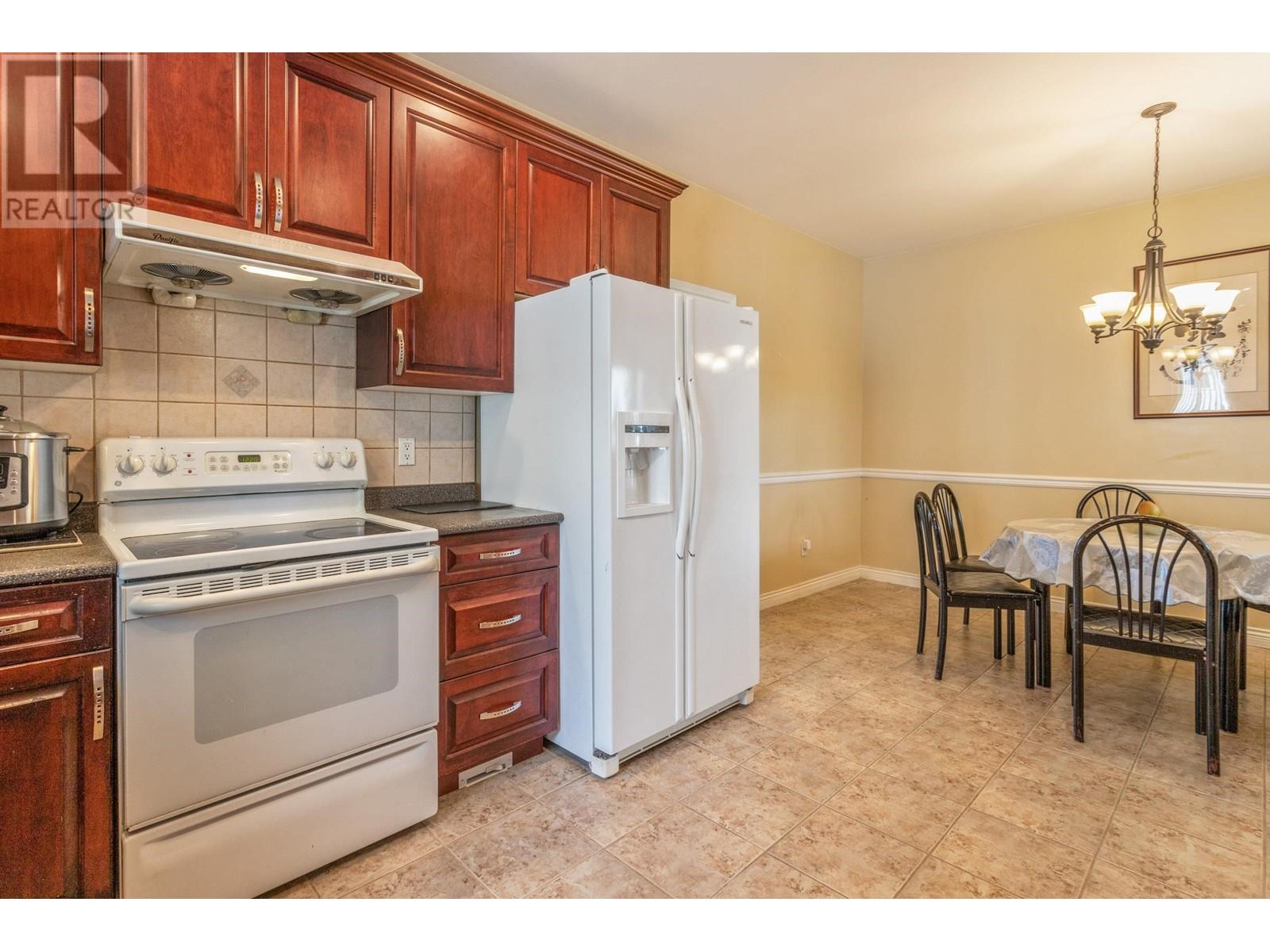 7987 17th Avenue, Burnaby, British Columbia  V3N 1M4 - Photo 11 - R2973560