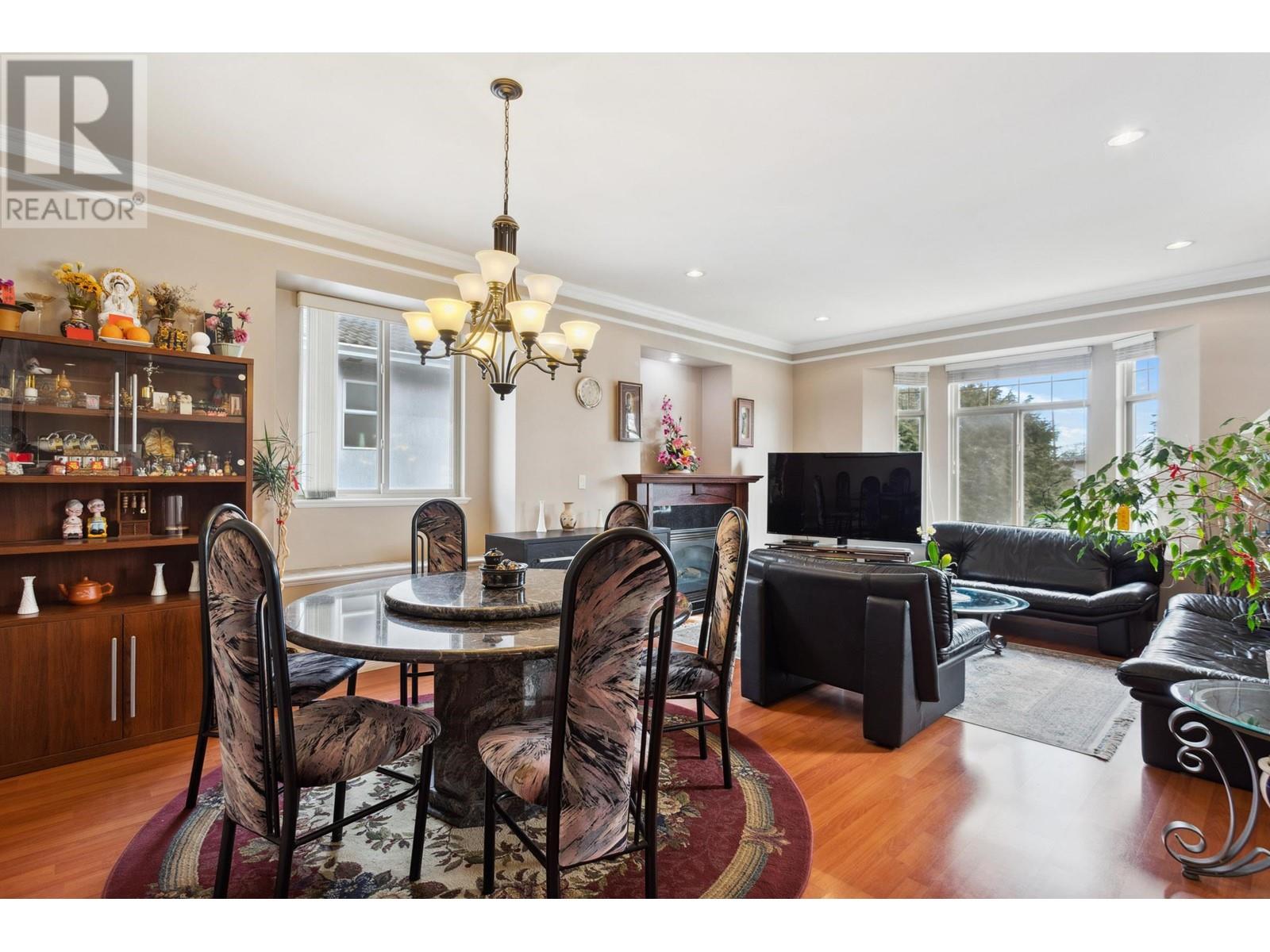Property at 7987 17TH AVENUE image 4