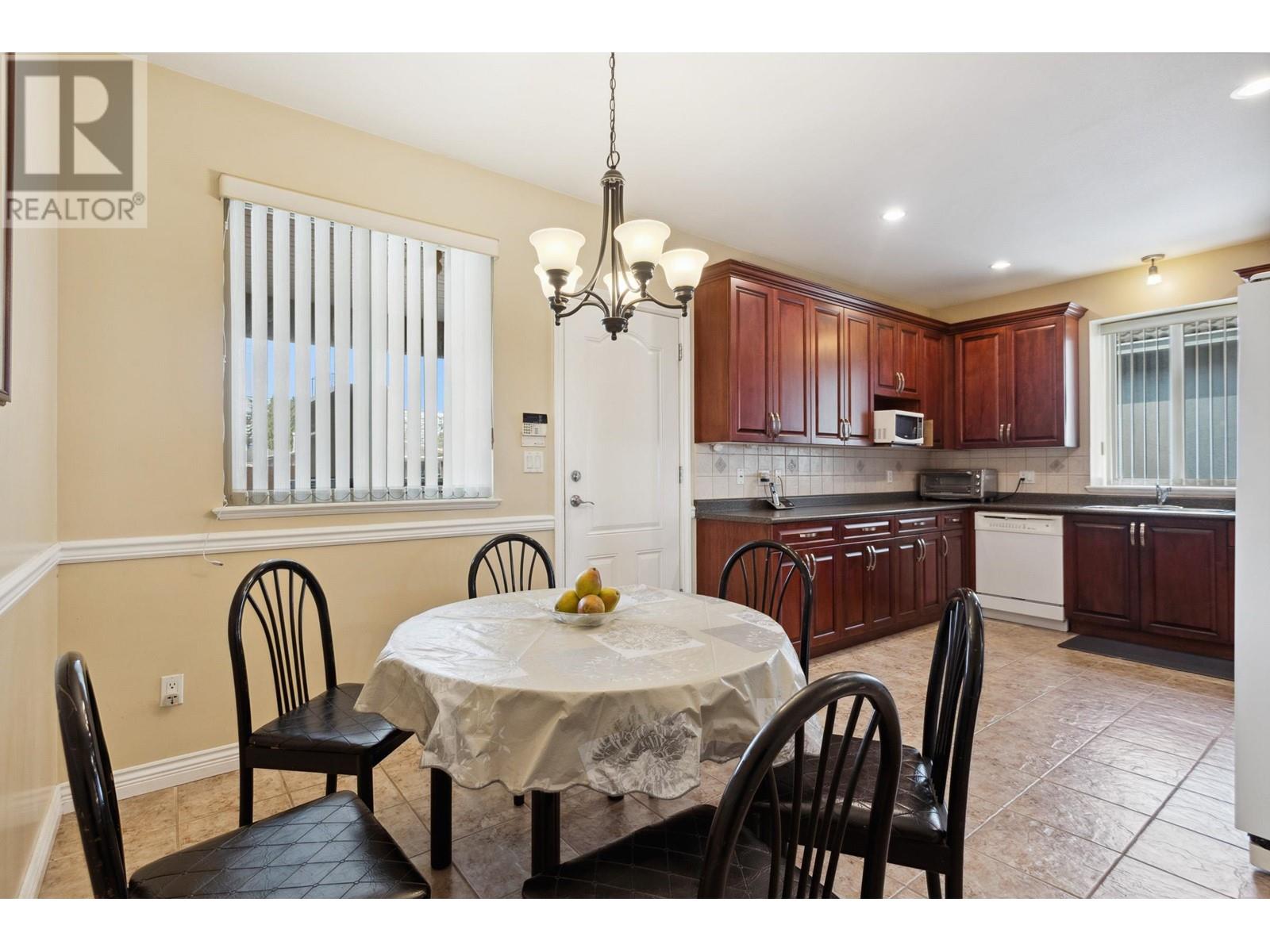 7987 17th Avenue, Burnaby, British Columbia  V3N 1M4 - Photo 8 - R2973560