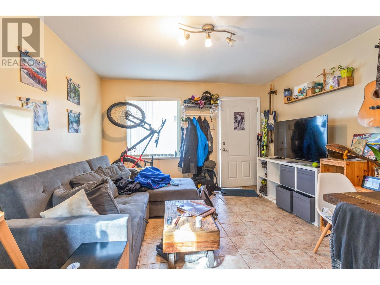 7987 17th Avenue, Burnaby, British Columbia  V3N 1M4 - Photo 28 - R2973560