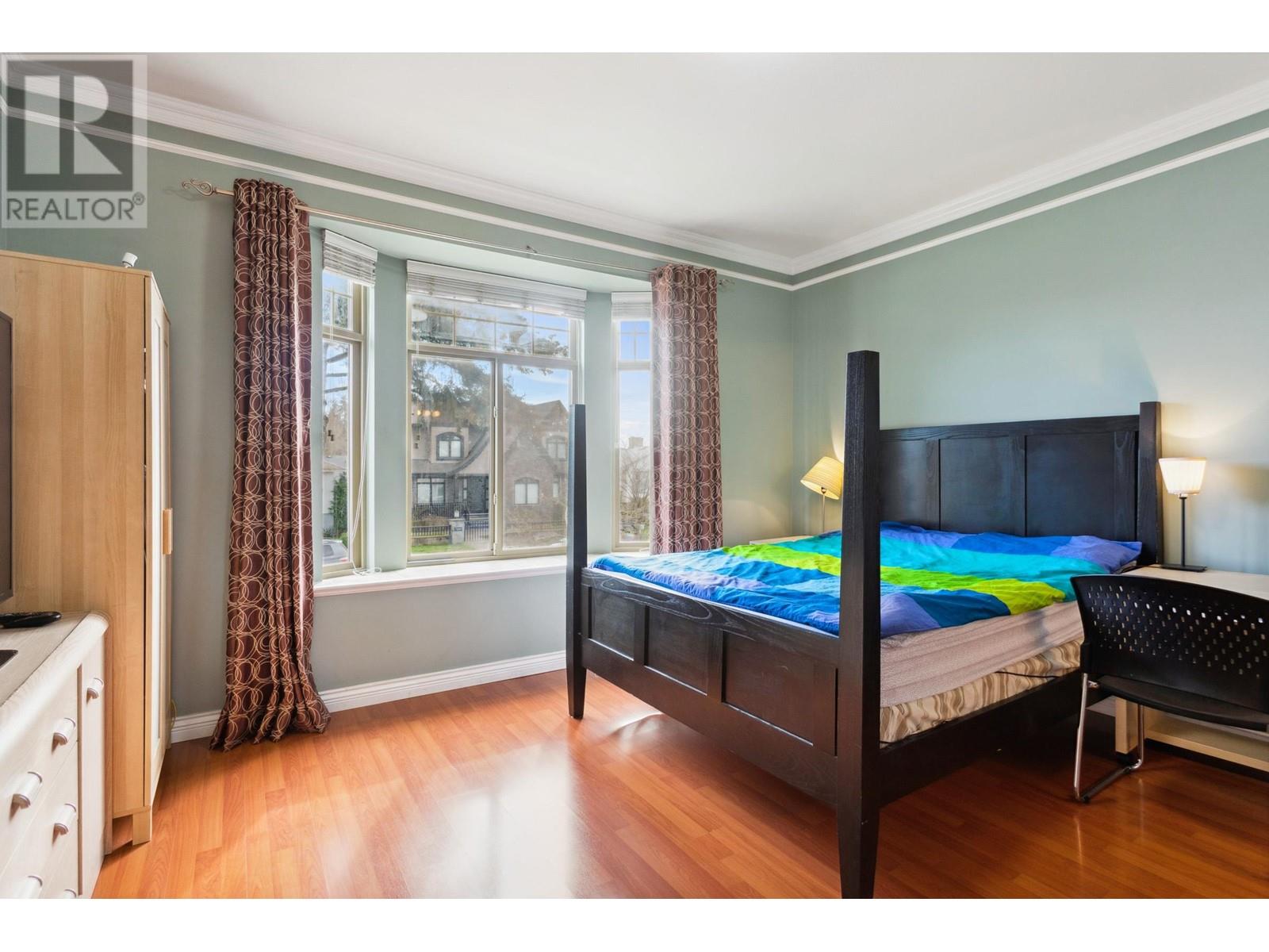 7987 17th Avenue, Burnaby, British Columbia  V3N 1M4 - Photo 12 - R2973560